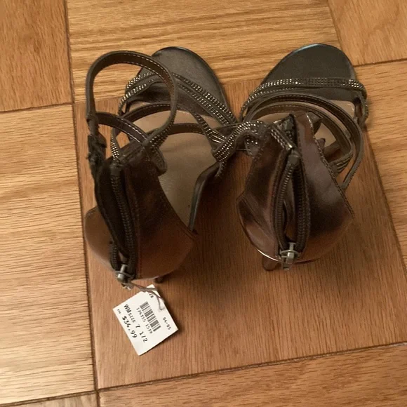 Christian Soriano for Payless Straps 3 1/2” Heels - Picture 3 of 7